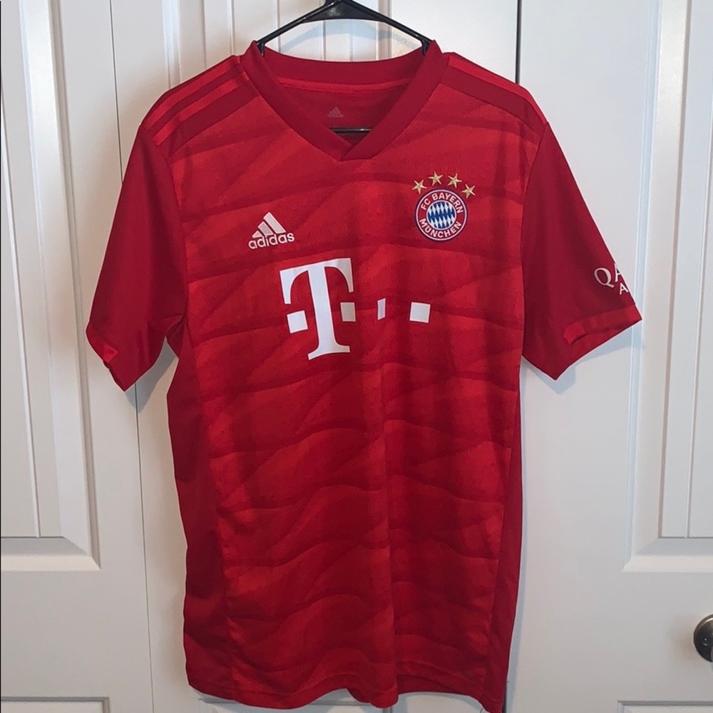 Bayern lewandowski jersey